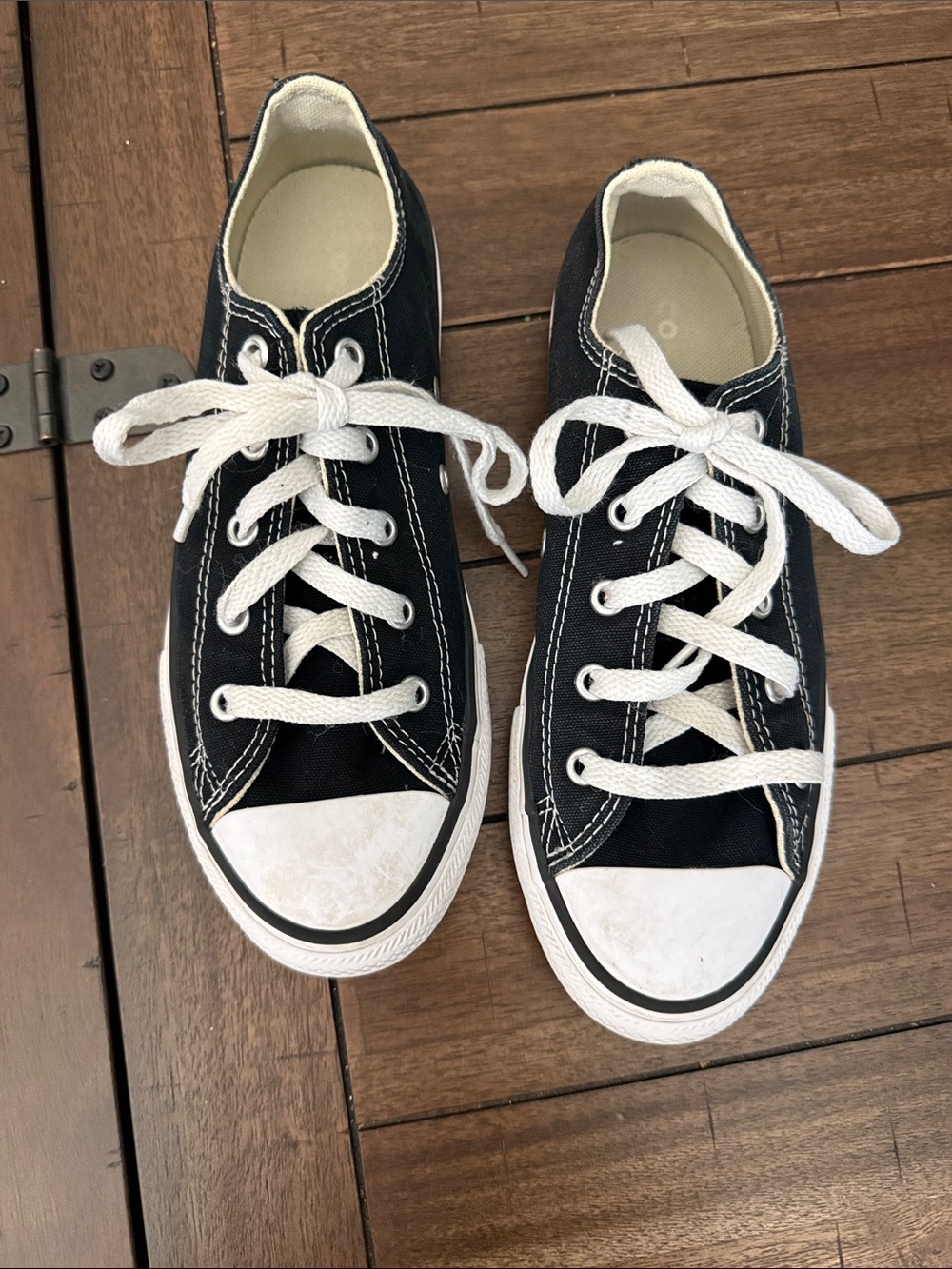 Converse Black Low-Top Kids Sneakers with White Laces